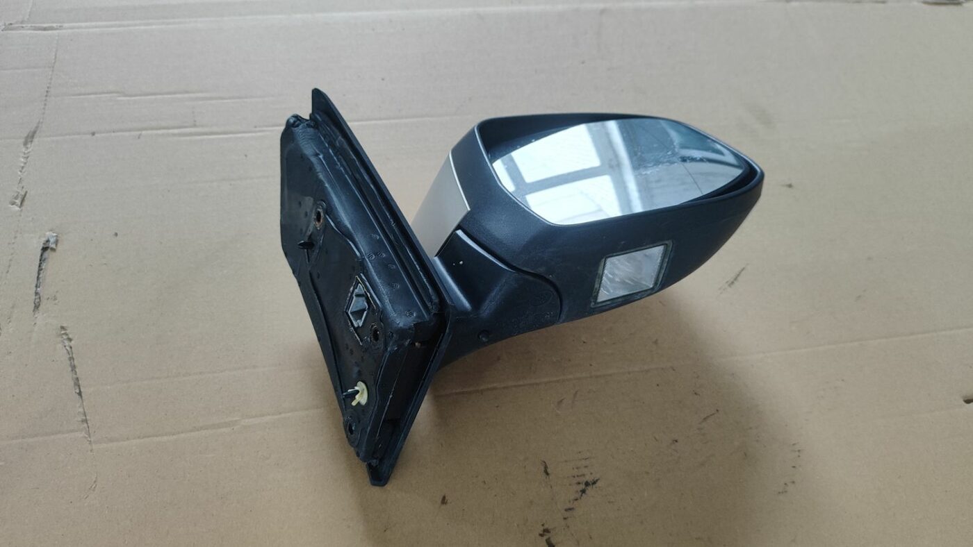 Ārējais spogulis, pa labi priekš FORD FOCUS 2016 UNIVERSAL 10 Ārējais spogulis, pa labi priekš FORD FOCUS 2016 UNIVERSAL