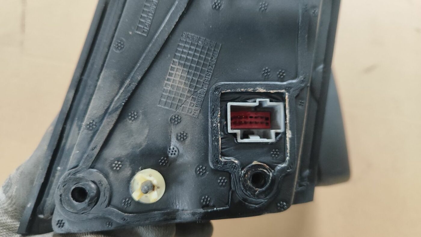 Ārējais spogulis, pa labi priekš FORD FOCUS 2016 UNIVERSAL 6 Ārējais spogulis, pa labi priekš FORD FOCUS 2016 UNIVERSAL