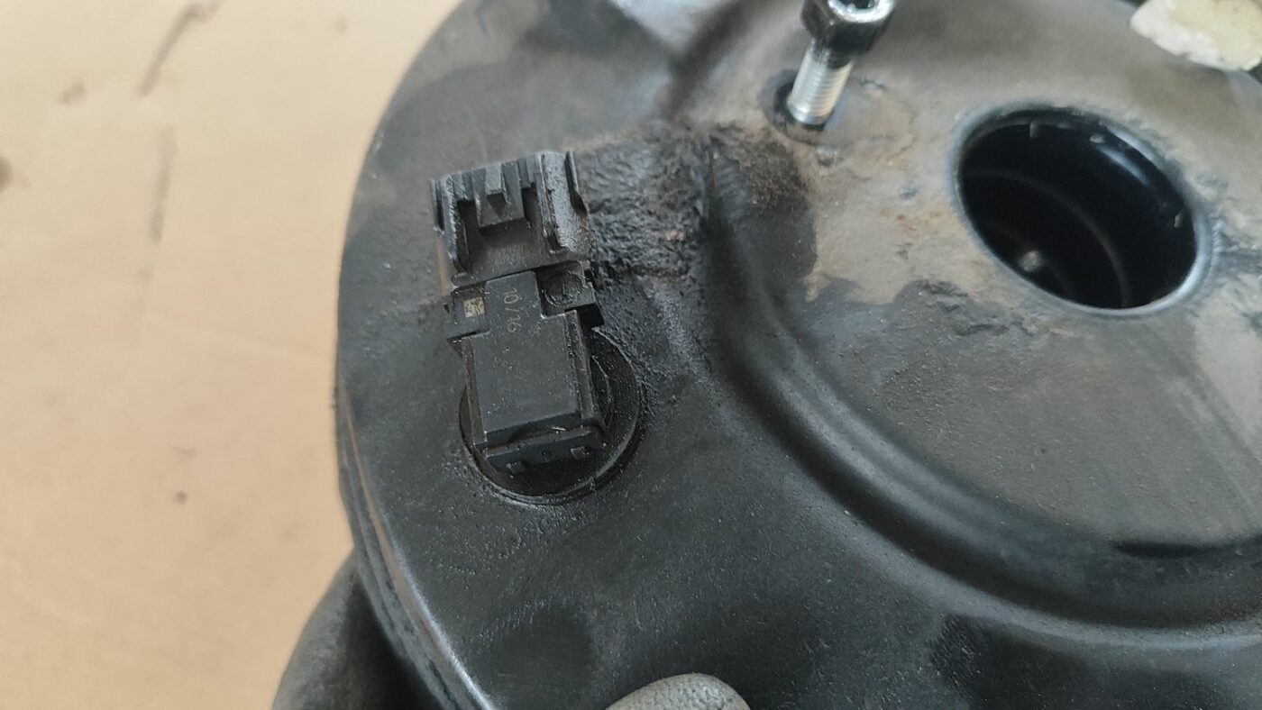 Vakuuma bremžu pastiprinātājs priekš FORD FOCUS 2016 UNIVERSAL 6 Vakuuma bremžu pastiprinātājs priekš FORD FOCUS 2016 UNIVERSAL