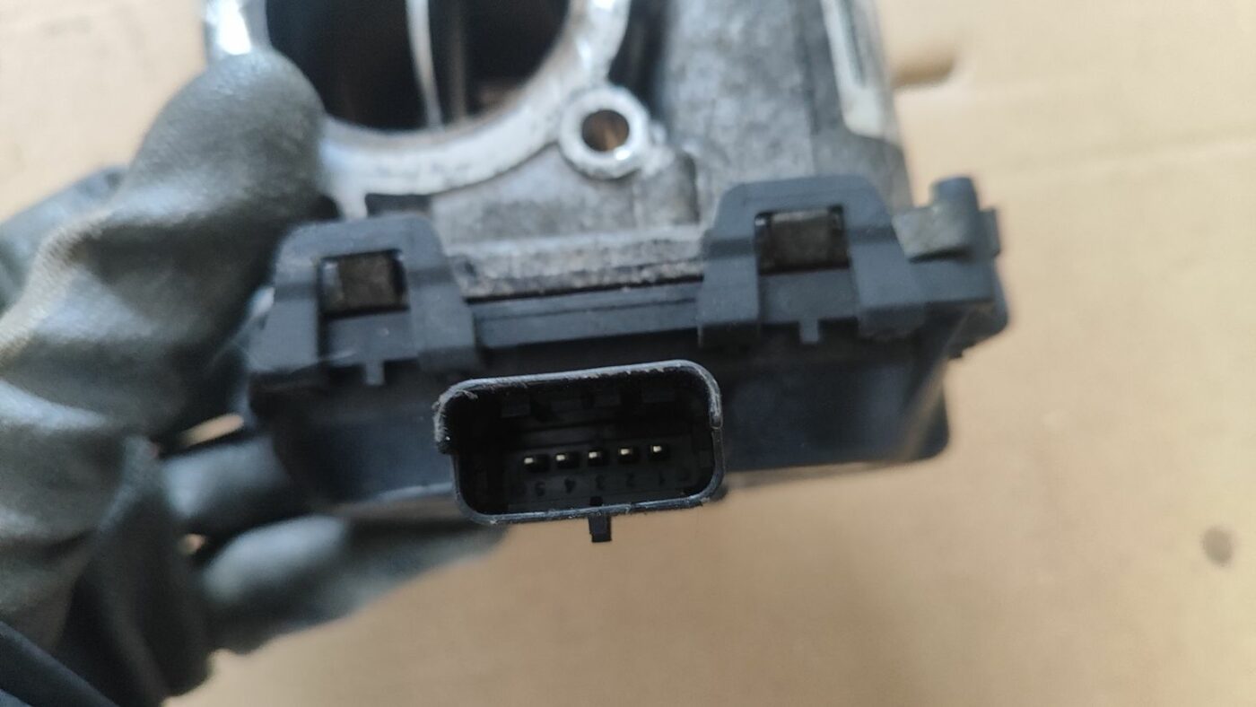 Droseļvārsts priekš FORD FOCUS 2016 UNIVERSAL 5 Droseļvārsts priekš FORD FOCUS 2016 UNIVERSAL