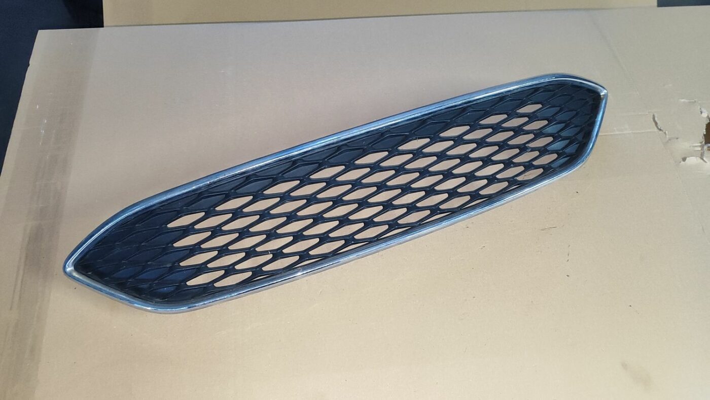 Bufera reste priekš FORD FOCUS 2016 UNIVERSAL 1 Bufera reste priekš FORD FOCUS 2016 UNIVERSAL