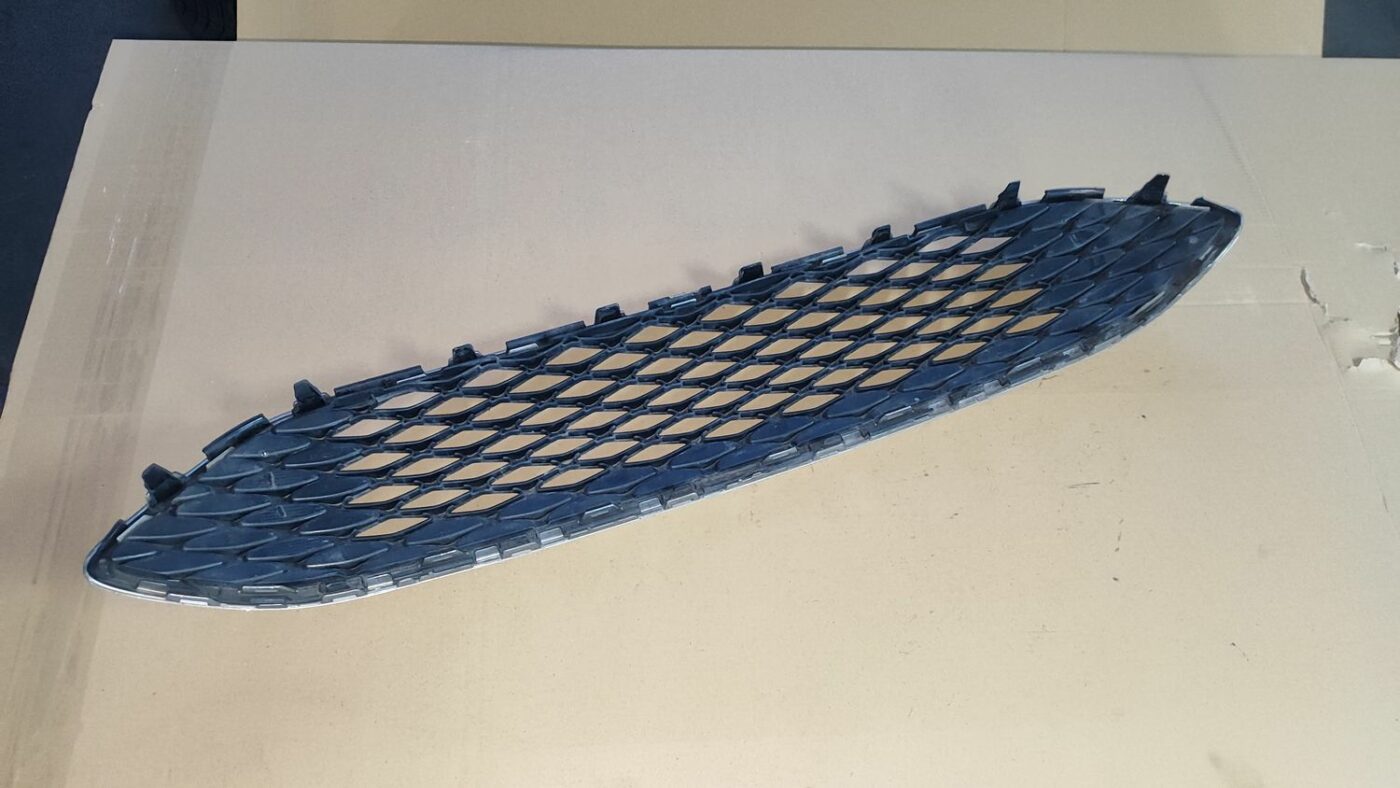 Bufera reste priekš FORD FOCUS 2016 UNIVERSAL 2 Bufera reste priekš FORD FOCUS 2016 UNIVERSAL