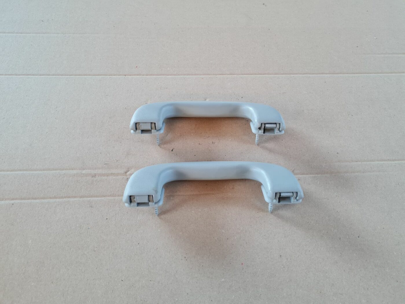 Salona rokturis griestos priekš OPEL ASTRA J 2013 1 Salona rokturis griestos priekš OPEL ASTRA J 2013