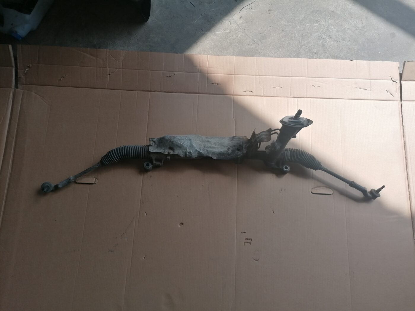 Stūres mehānisms priekš VOLVO C30 2008 SILVER 1 Stūres mehānisms priekš VOLVO C30 2008 SILVER