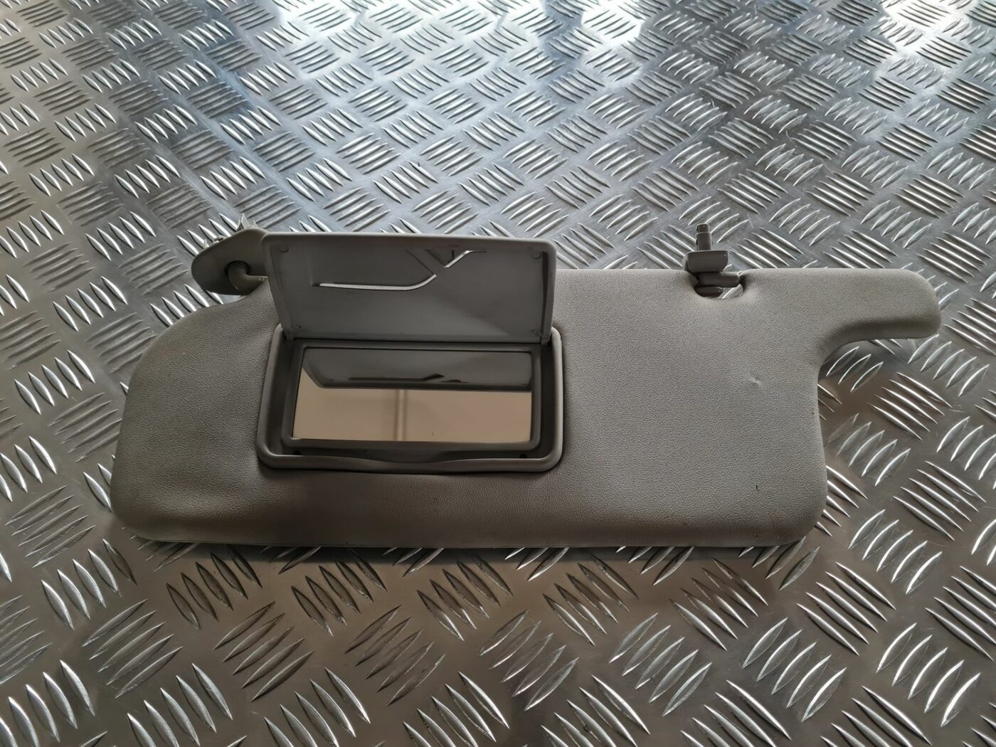 Saules aizsargs priekš TOYOTA COROLLA VERSO 2003 1 Saules aizsargs priekš TOYOTA COROLLA VERSO 2003