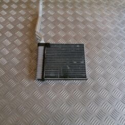 Apsildes sistēmas radiators priekš VOLVO C30 2008 SILVER