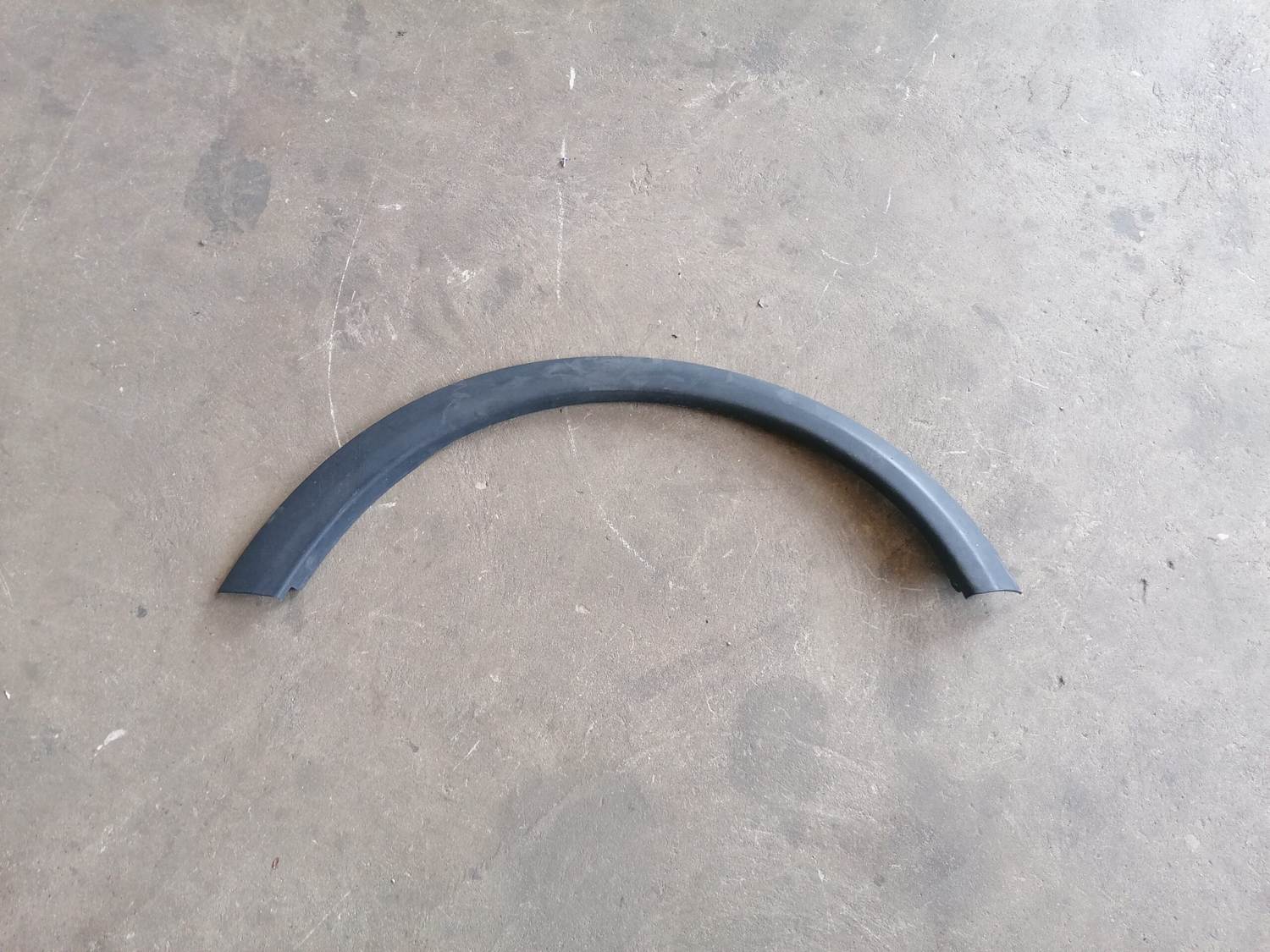 Aizmugurēja spārna uzlika (moldings) priekš VOLVO C30 2008 SILVER 1 Aizmugurēja spārna uzlika (moldings) priekš VOLVO C30 2008 SILVER