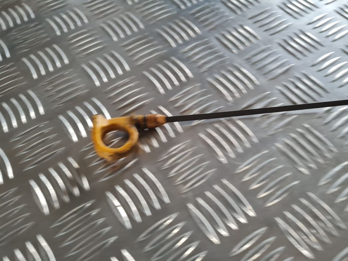 Eļļas mērstienis priekš SUBARU LEGACY 2010 2 Eļļas mērstienis priekš SUBARU LEGACY 2010