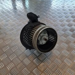 Salona ventilators priekš VOLVO V70 2006