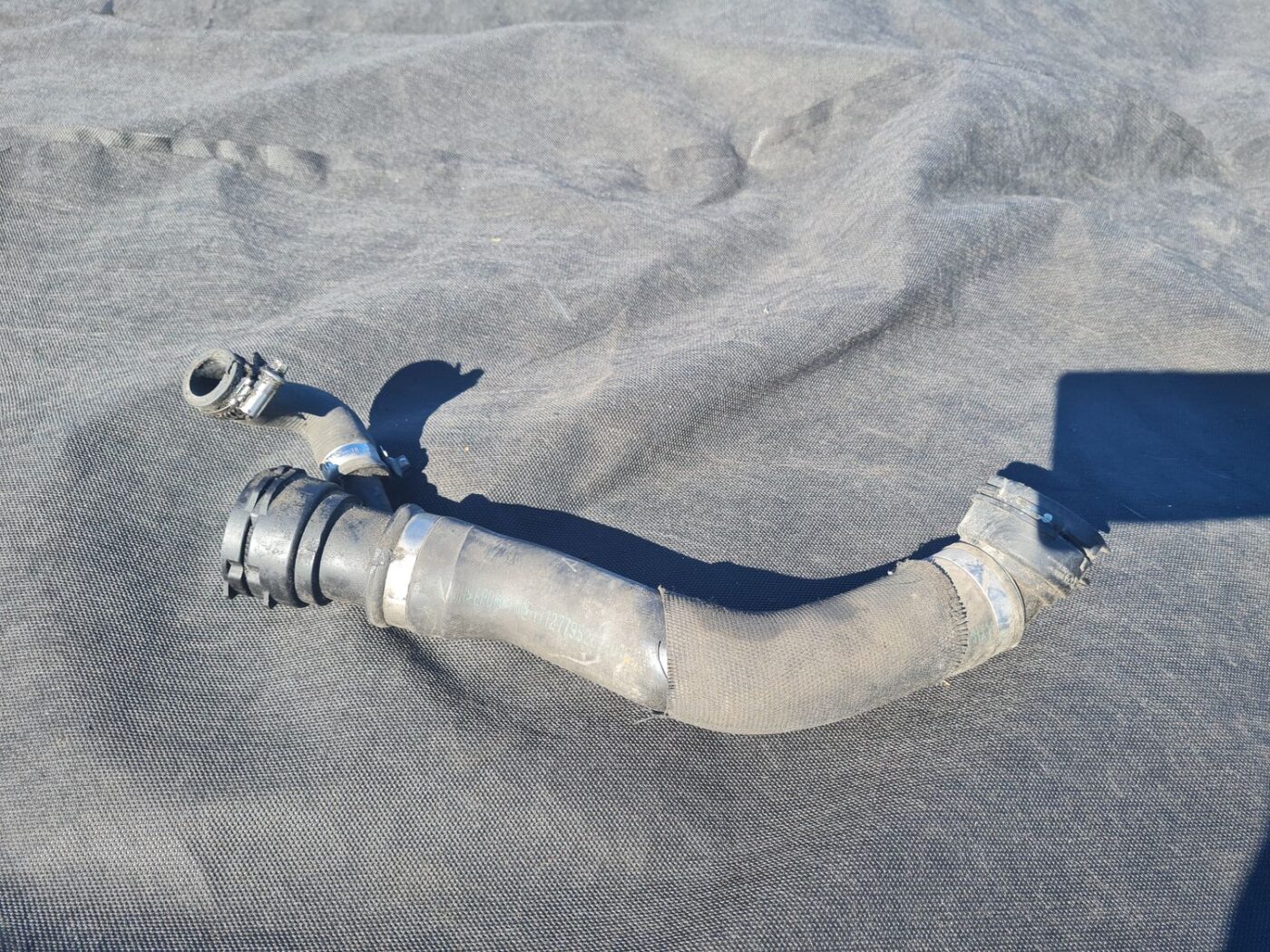 Dzesēšanas caurule priekš BMW 525D E61 2007 TOURING BLACK 2 Dzesēšanas caurule priekš BMW 525D E61 2007 TOURING BLACK