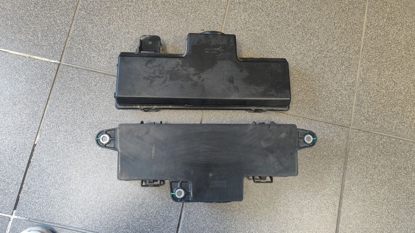 Bagāžnieka vāka hidrauliskā sūkņa korpuss priekš OPEL INSIGNIA SPORTS TOURER 2013 5 Bagāžnieka vāka hidrauliskā sūkņa korpuss priekš OPEL INSIGNIA SPORTS TOURER 2013