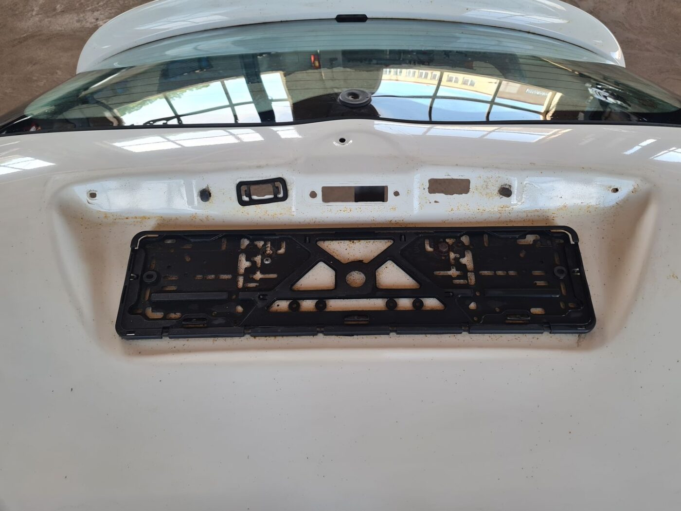 Bagāžnieka vāks priekš TOYOTA VERSO 2012 2 Bagāžnieka vāks priekš TOYOTA VERSO 2012