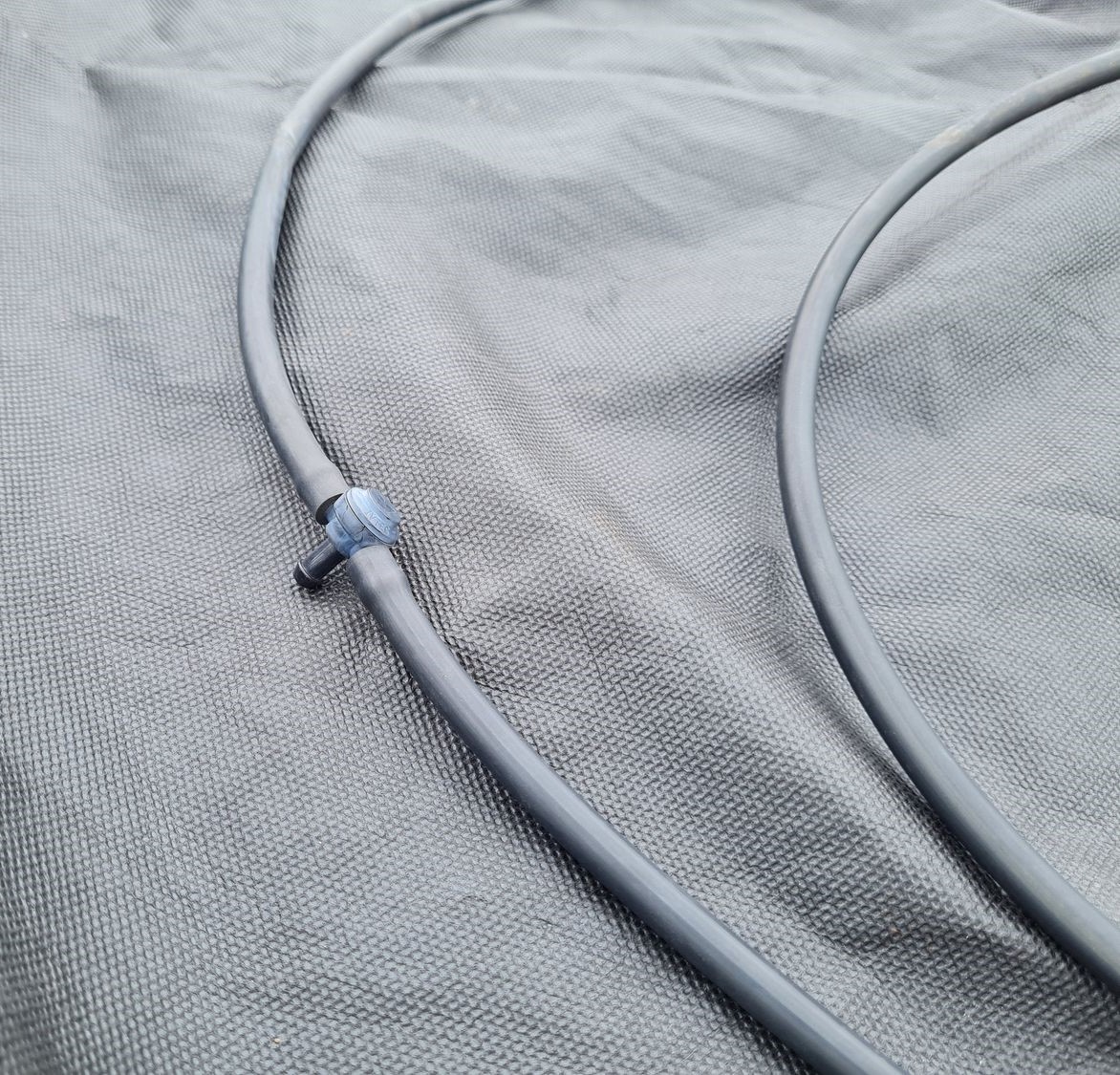 Vējstikla mazgāšanas šķidruma sprauslu šļūtene priekš VOLVO S80 2007 GREY 2 Vējstikla mazgāšanas šķidruma sprauslu šļūtene priekš VOLVO S80 2007 GREY