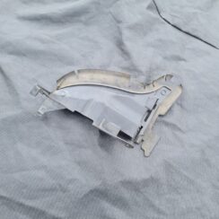 Ieplūdes gaisa deflektors, pa kreisi priekš VOLVO V70 2009