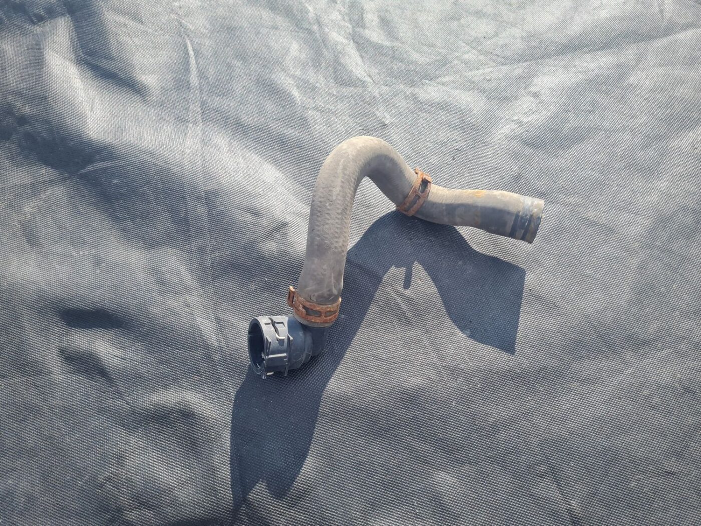 Dzesēšanas caurule priekš VW GOLF VARIANT 2012 2 Dzesēšanas caurule priekš VW GOLF VARIANT 2012