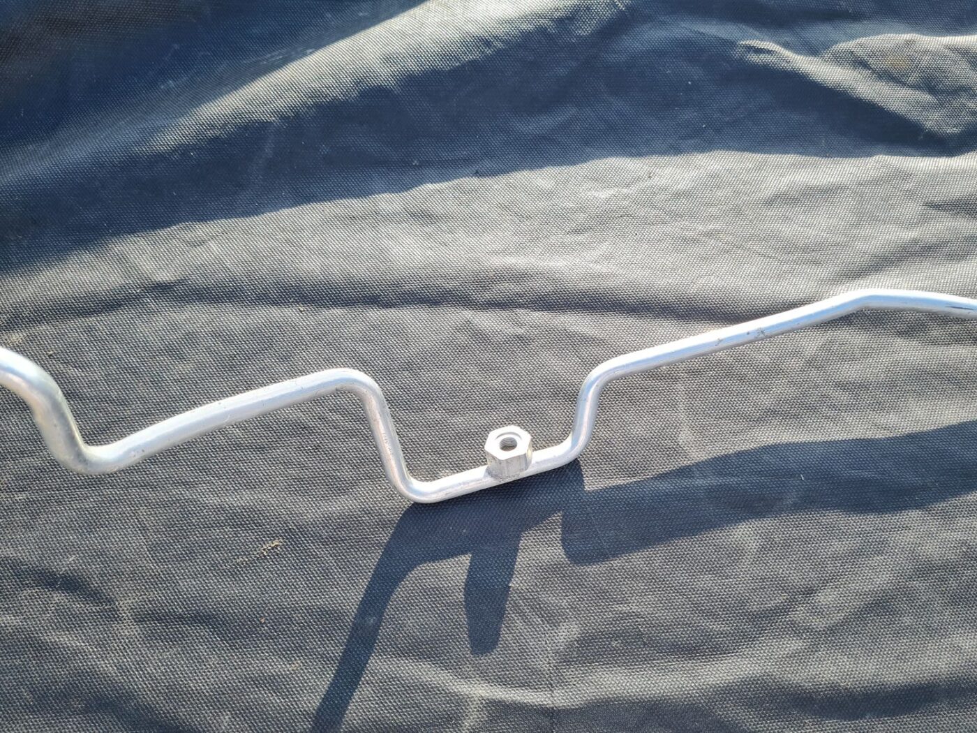 Gaisa kondicioniera galvenā caurule priekš BMW 525 E60 2006 OLIVE 2 Gaisa kondicioniera galvenā caurule priekš BMW 525 E60 2006 OLIVE