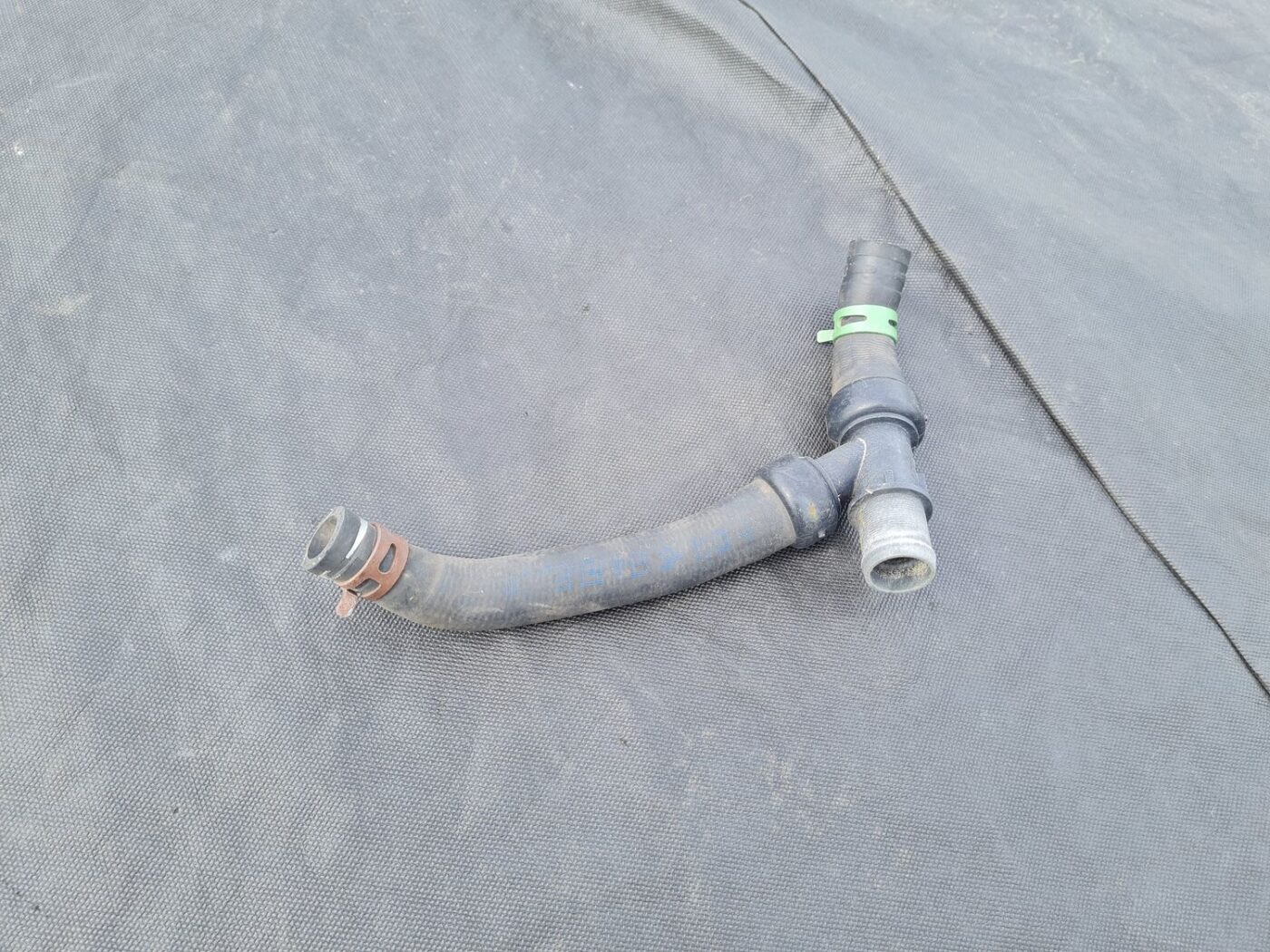 Dzesēšanas caurule priekš RENAULT MEGANE 2011 1 Dzesēšanas caurule priekš RENAULT MEGANE 2011