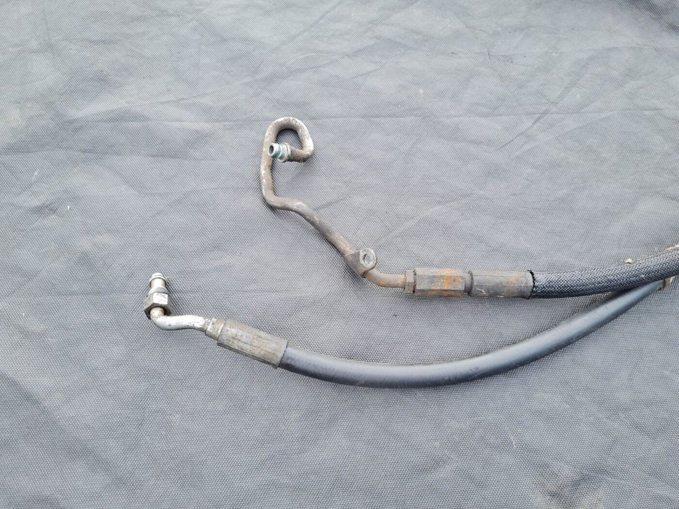 Hidrauliska pastiprinātāja caurule priekš MERCEDES BENZ CLS 320 2005 2 Hidrauliska pastiprinātāja caurule priekš MERCEDES BENZ CLS 320 2005