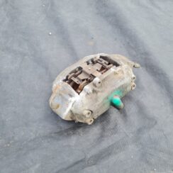 Priekšējais kreisais suports priekš MERCEDES BENZ CLS 320 2005