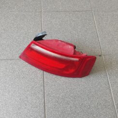 Aizmugurējais labais lukturis priekš AUDI A5 2008