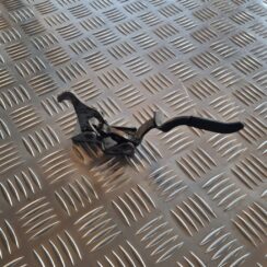 Pārsega atveršanas rokturis priekš TOYOTA AVENSIS 2007