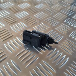 Stop signāla devējs priekš AUDI A6 AVANT 2006 S-LINE