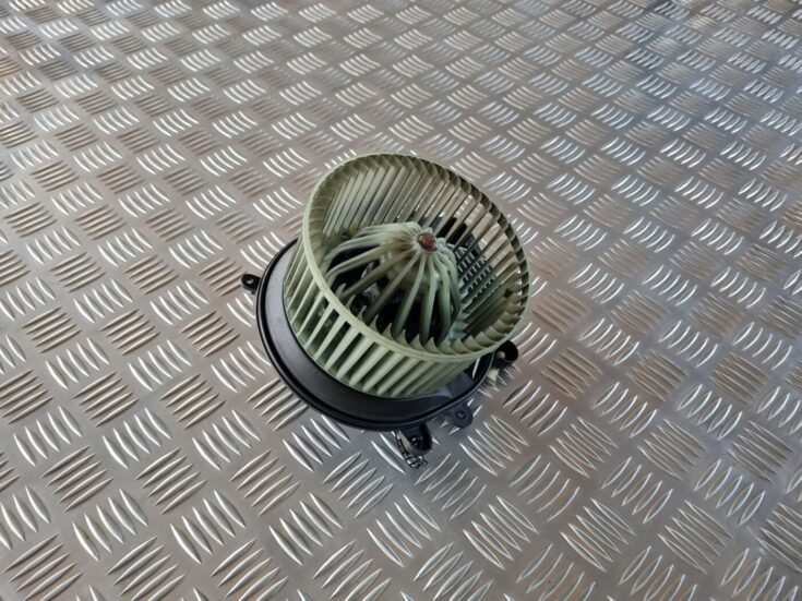 Salona ventilators priekš AUDI A4 2000 AVANT 1