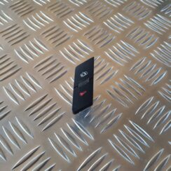 Atvēršanas/aizvēršanas poga priekš AUDI A6 2008