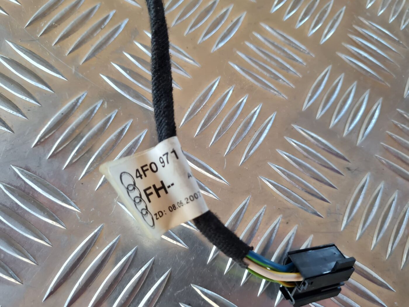 Elektrisko stiklu motora vads priekš AUDI A6 2008 2 Elektrisko stiklu motora vads priekš AUDI A6 2008