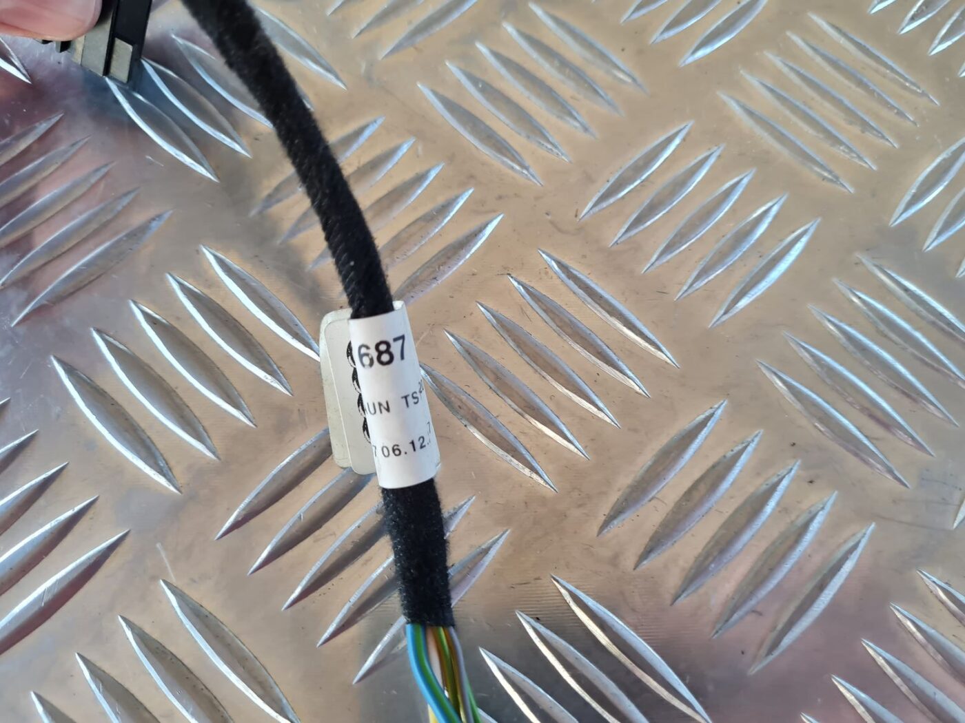 Elektrisko stiklu motora vads priekš AUDI A6 2008 3 Elektrisko stiklu motora vads priekš AUDI A6 2008