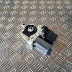 Elektrisko stiklu motors priekš VW GOLF IV 1999