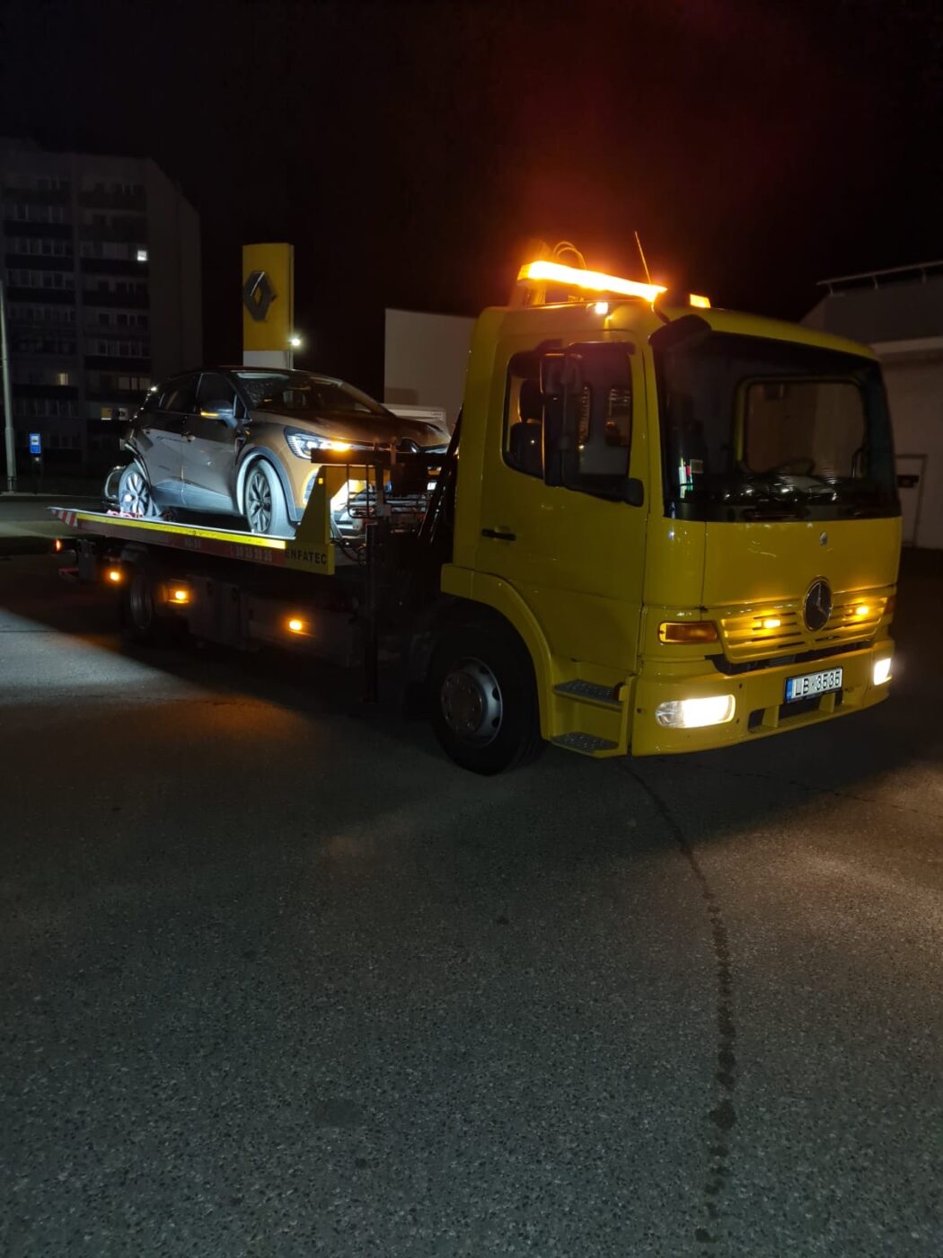 Car towing 17