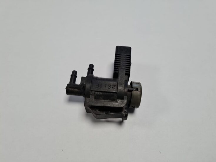 Solenoīda vakuuma vārsts priekš VW GOLF IV 1999 1