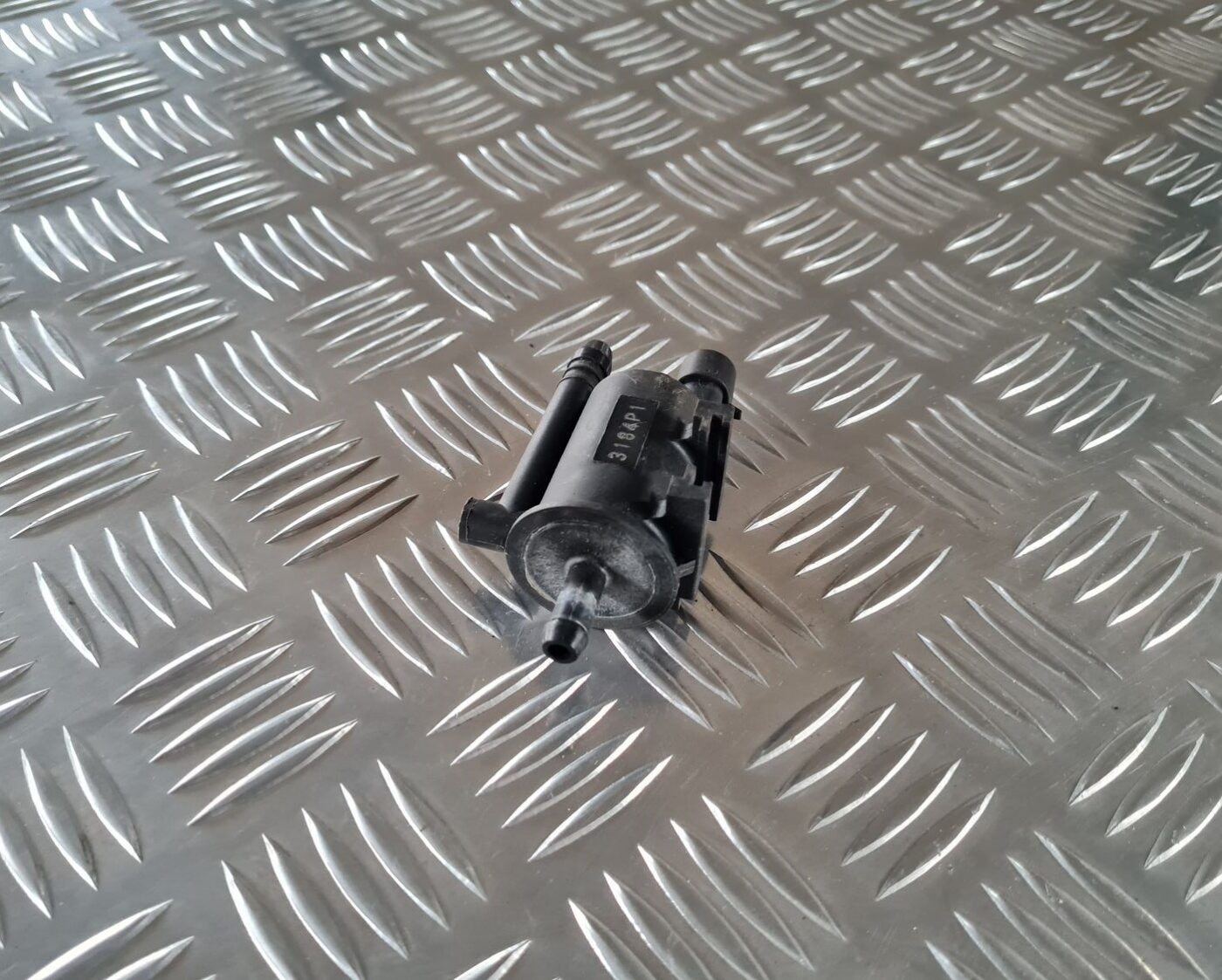 Degvielas tvertnes ventilācijas vārsts priekš OPEL MERIVA 2004 2 Degvielas tvertnes ventilācijas vārsts priekš OPEL MERIVA 2004