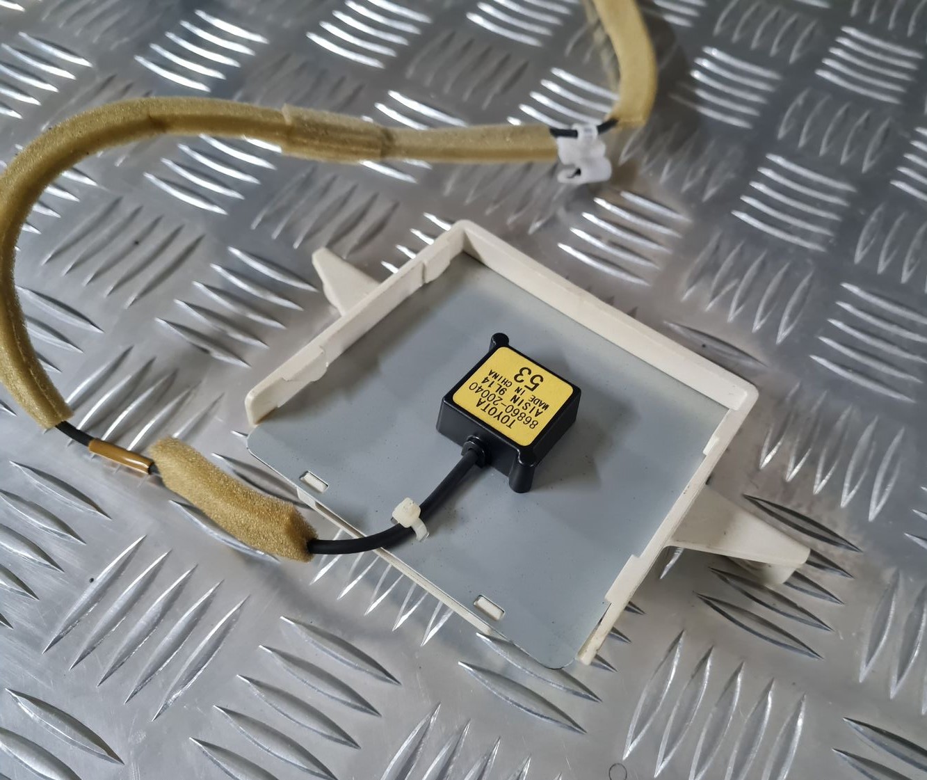 Navigācijas (GPS) vadības bloks priekš TOYOTA AVENSIS 2010 2 Navigācijas (GPS) vadības bloks priekš TOYOTA AVENSIS 2010