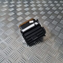 Mērinstrumentu paneļa gaisa vads, centrā priekš TOYOTA AVENSIS 2010