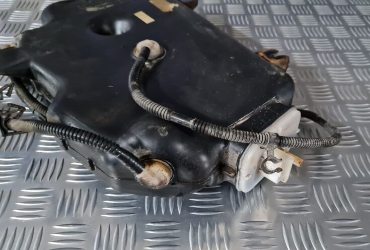 DPF/FAP šķidrās degvielas piedevas rezervuārs priekš CITROEN C8 2005 5