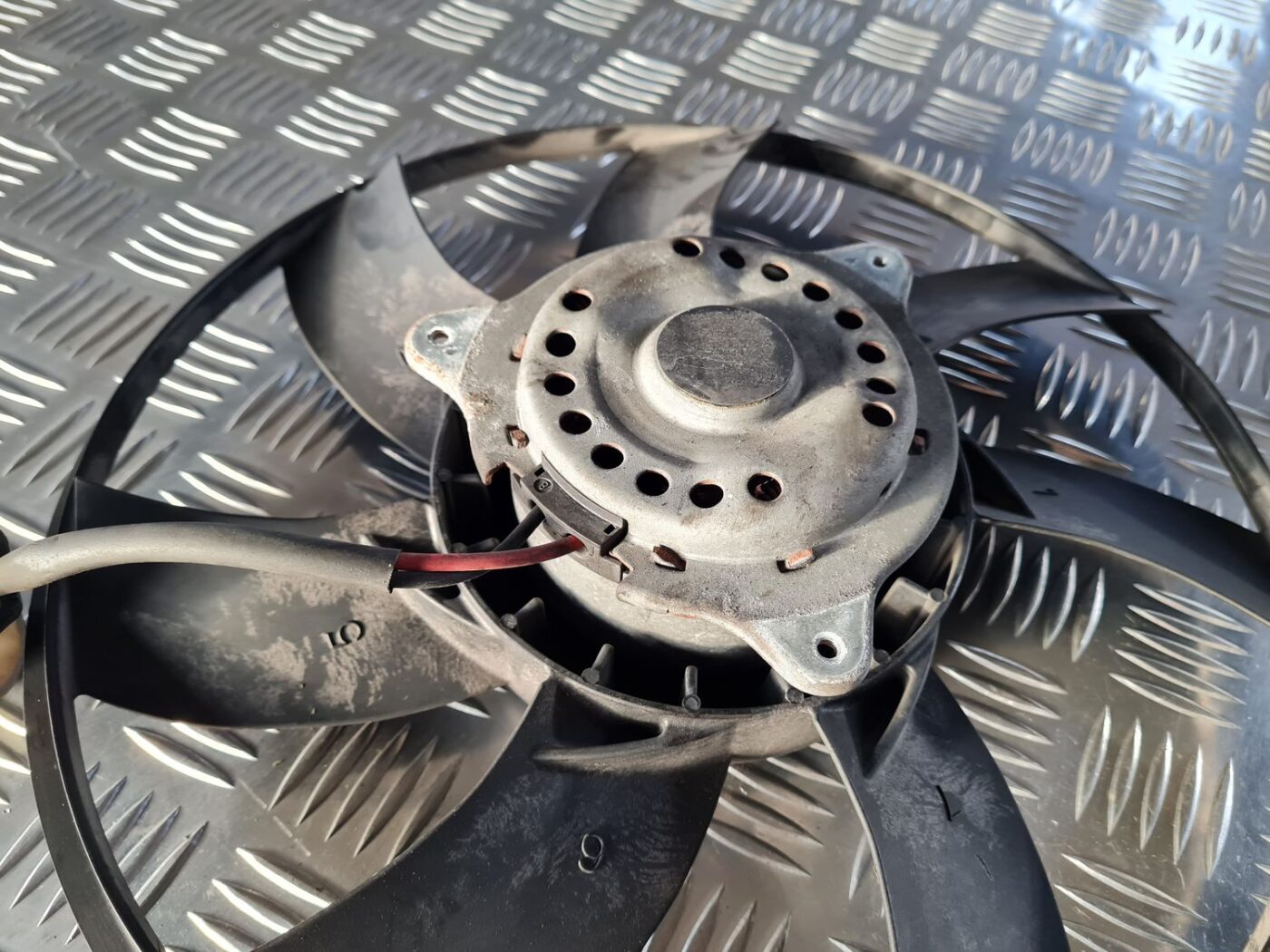 Dzesēšanas radiatora ventilators priekš OPEL INSIGNIA 2016 5 Dzesēšanas radiatora ventilators priekš OPEL INSIGNIA 2016