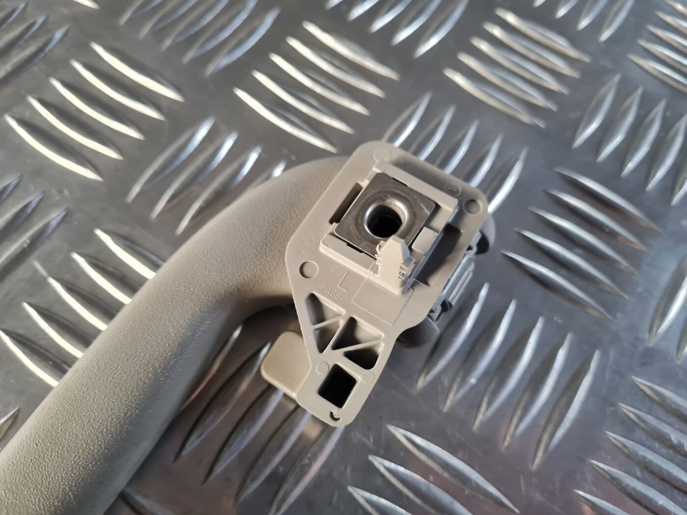 Salona rokturis griestos priekš OPEL INSIGNIA 2016 3 Salona rokturis griestos priekš OPEL INSIGNIA 2016