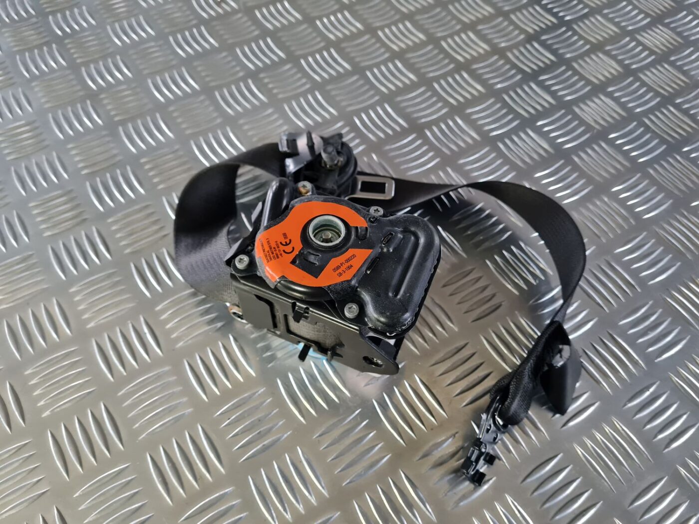 Priekšējā labā drošības josta priekš OPEL INSIGNIA 2016 3 Priekšējā labā drošības josta priekš OPEL INSIGNIA 2016