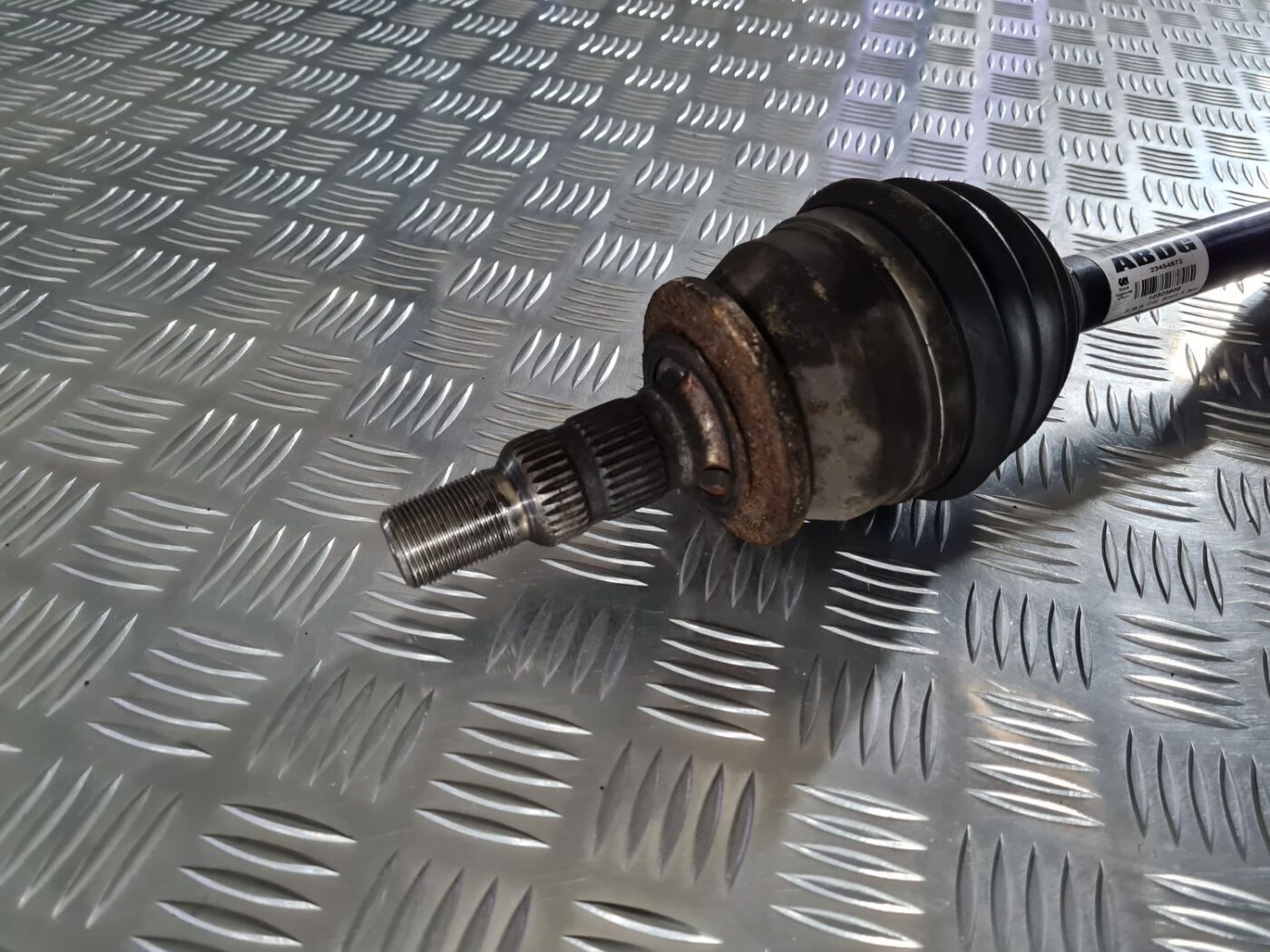 Pusass priekšēja labā priekš OPEL INSIGNIA 2016 3 Pusass priekšēja labā priekš OPEL INSIGNIA 2016