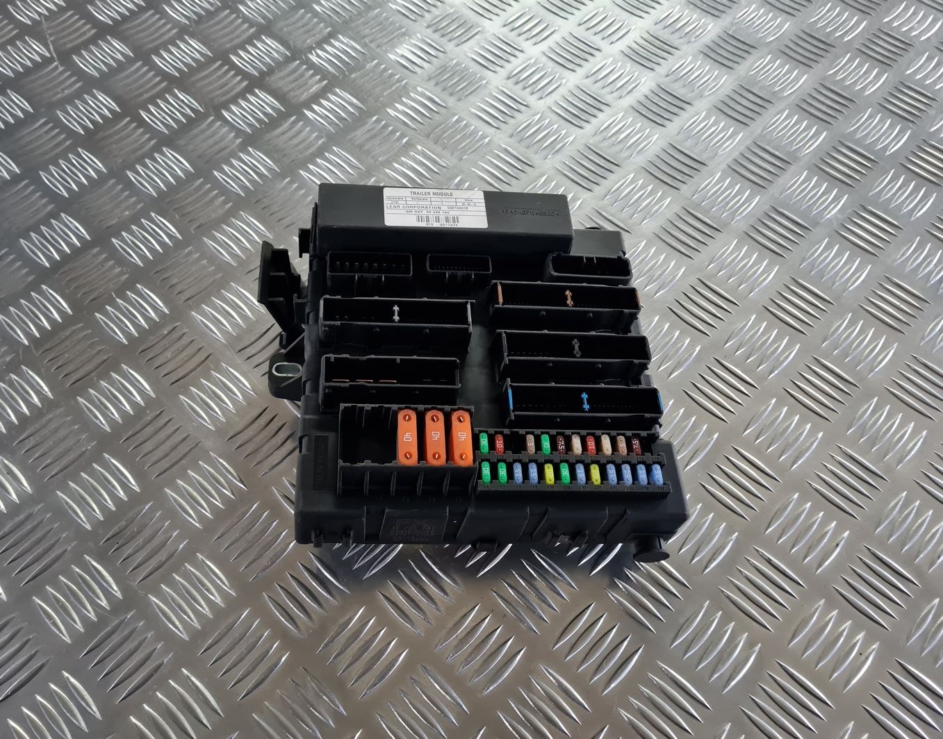 Drošinātāju bloks priekš OPEL VECTRA C 2008 1 Drošinātāju bloks priekš OPEL VECTRA C 2008