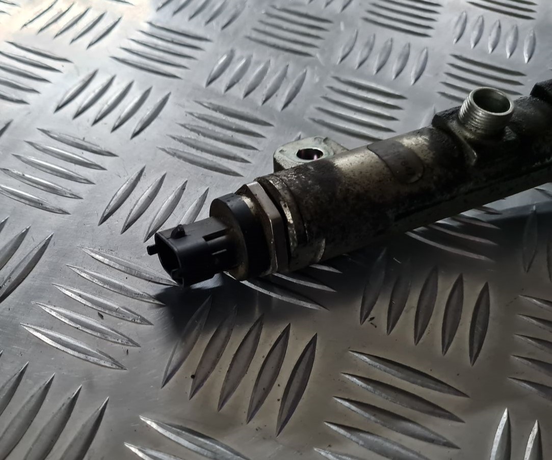 Degvielas sadales caurule priekš OPEL VECTRA C 2008 5 Degvielas sadales caurule priekš OPEL VECTRA C 2008