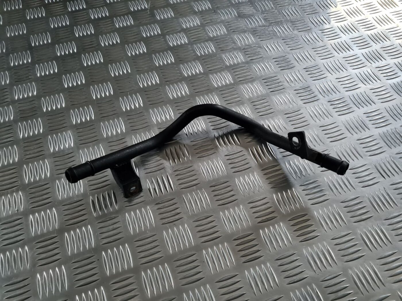 Dzesēšanas caurule priekš OPEL VECTRA C 2008 2 Dzesēšanas caurule priekš OPEL VECTRA C 2008