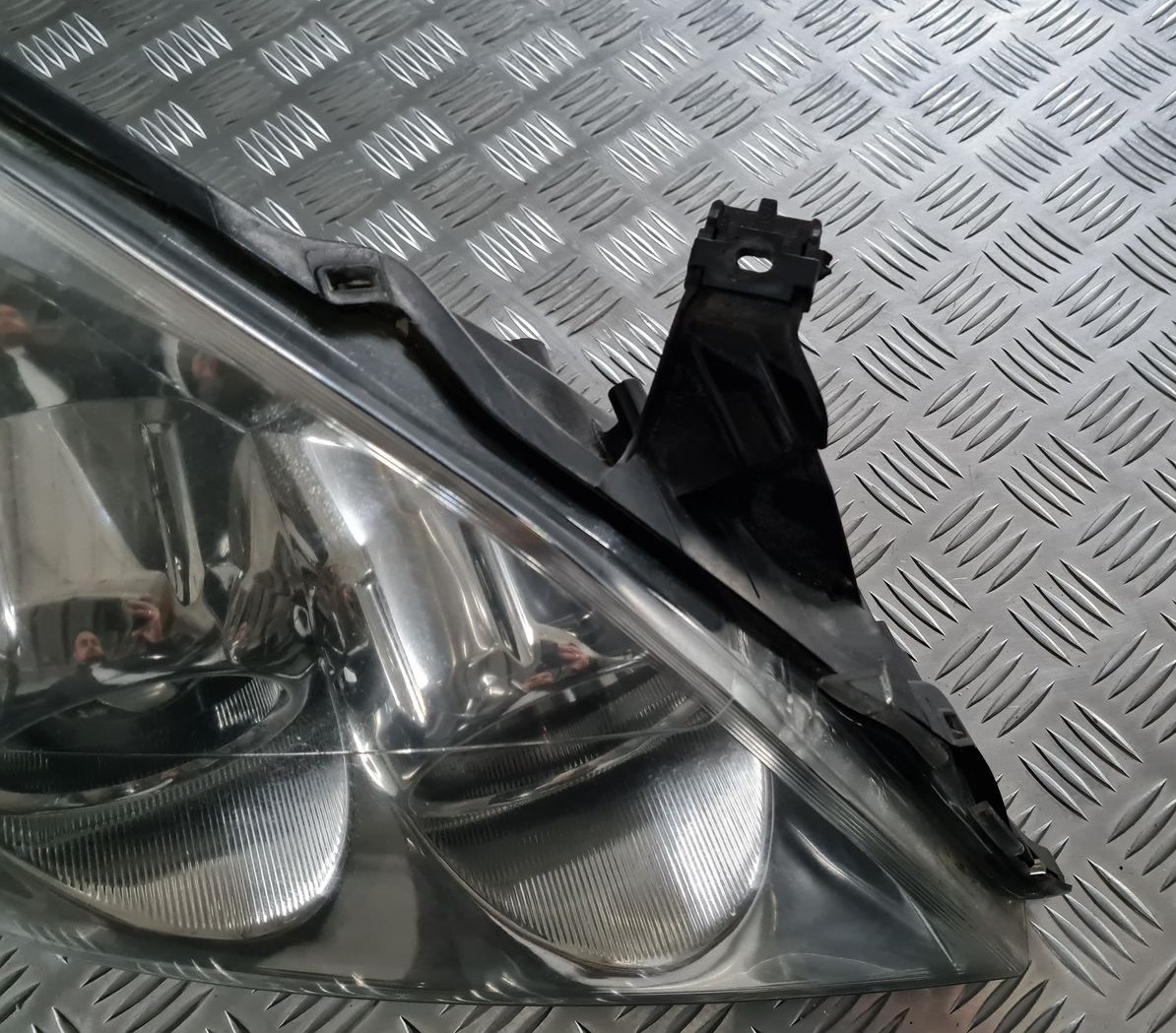 Priekšējais labais lukturis priekš OPEL VECTRA C 2008 8 Priekšējais labais lukturis priekš OPEL VECTRA C 2008