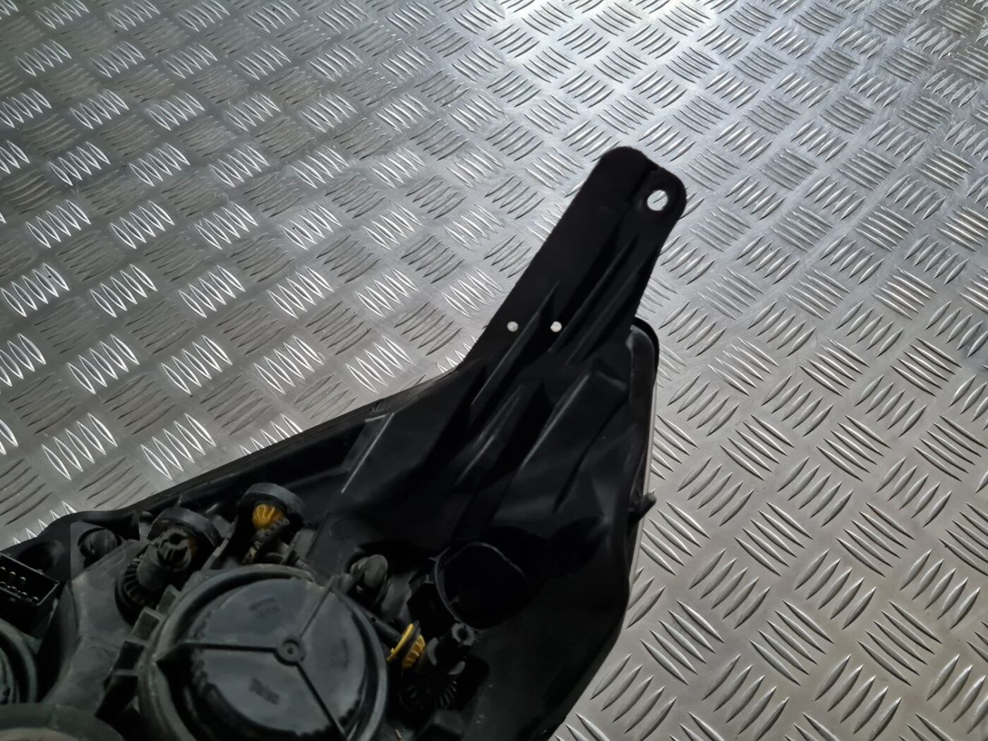 Priekšējais labais lukturis priekš OPEL VECTRA C 2008 3 Priekšējais labais lukturis priekš OPEL VECTRA C 2008