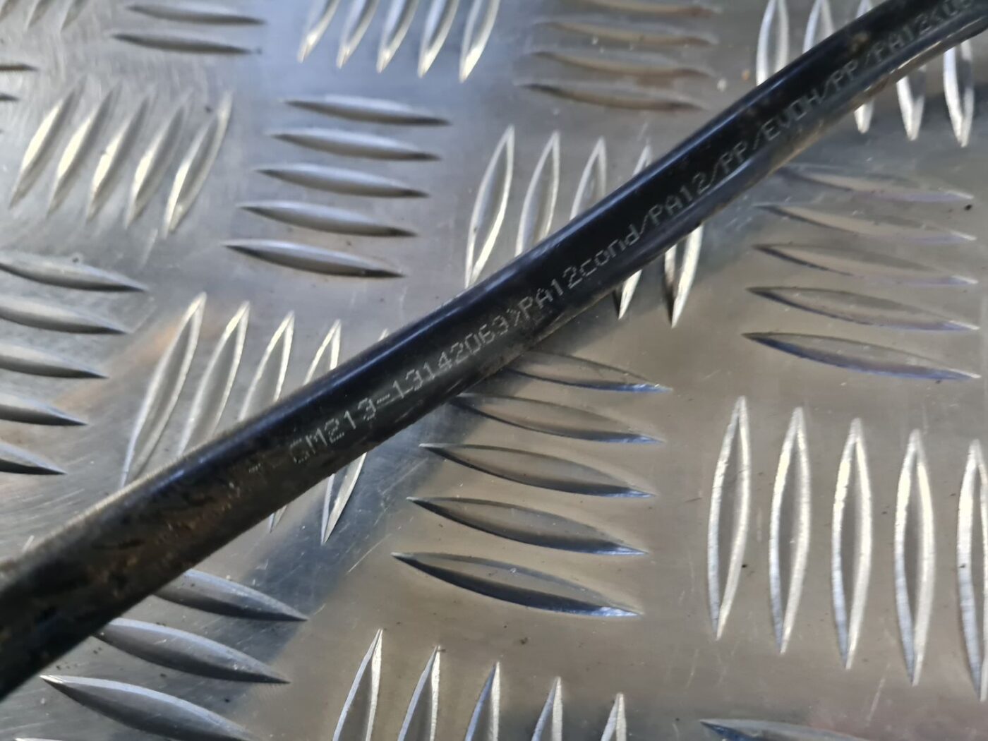 Degvielas caurule priekš OPEL VECTRA C 2008 3 Degvielas caurule priekš OPEL VECTRA C 2008