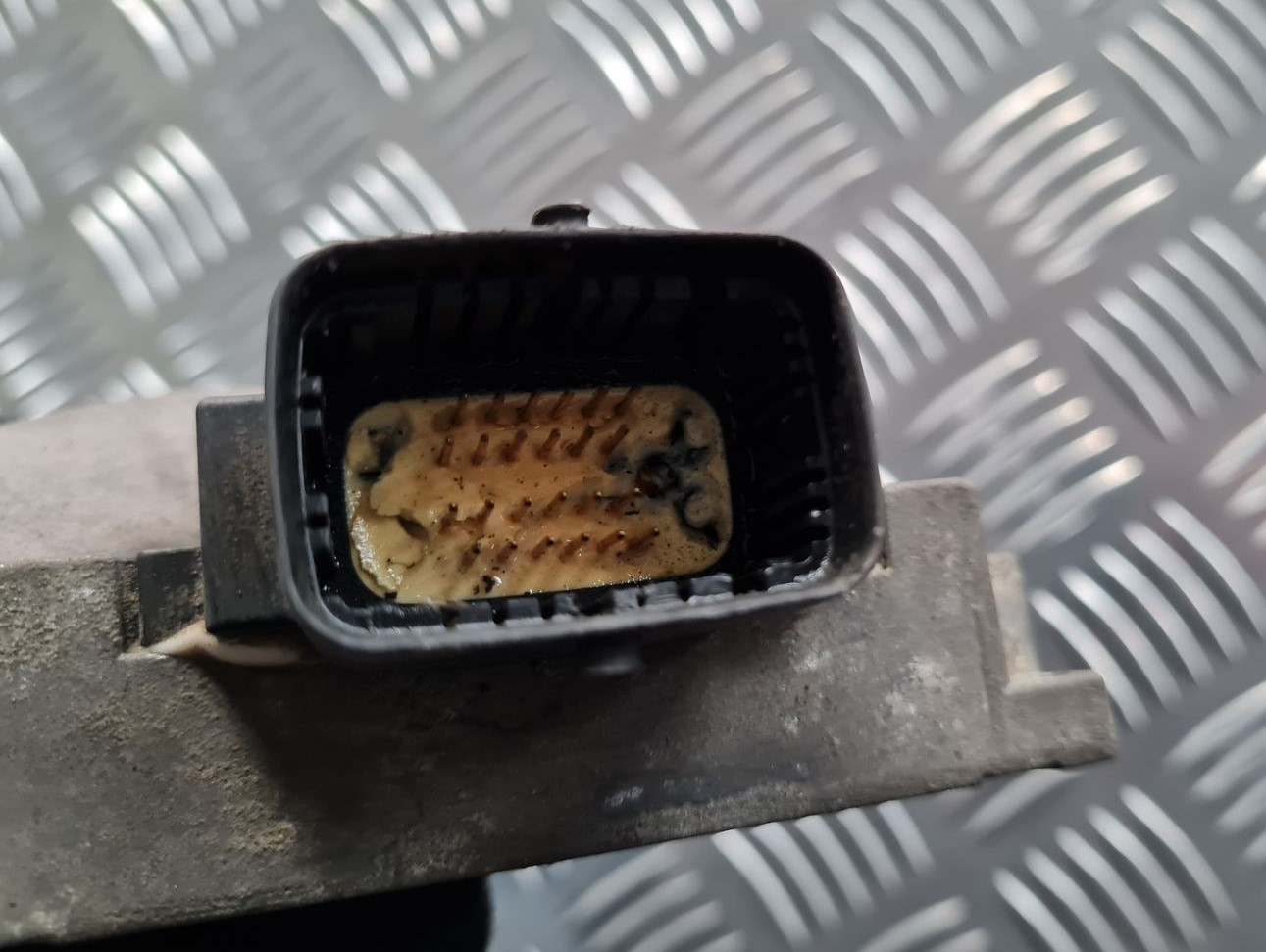 Pārnesumkārbas vadības bloks priekš OPEL VECTRA C 2002 3 Pārnesumkārbas vadības bloks priekš OPEL VECTRA C 2002