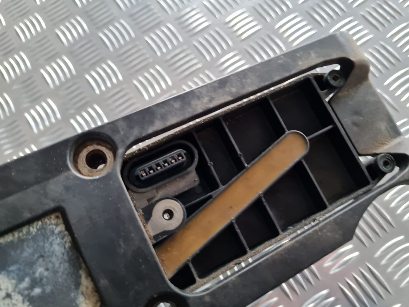 Augstsprieguma spole priekš OPEL VECTRA C 2002 2 Augstsprieguma spole priekš OPEL VECTRA C 2002