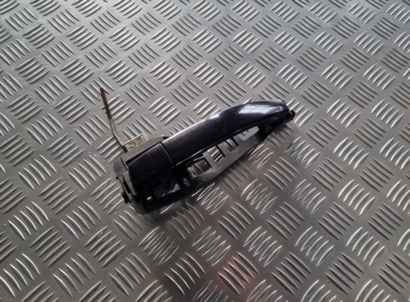 Aizmugurējāis labais durvju rokturis priekš OPEL VECTRA C 2002 1 Aizmugurējāis labais durvju rokturis priekš OPEL VECTRA C 2002